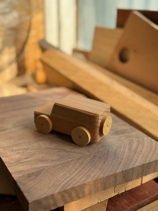 Handmade Wooden SUV Car Toy | Free Personalized Engraving | Beech