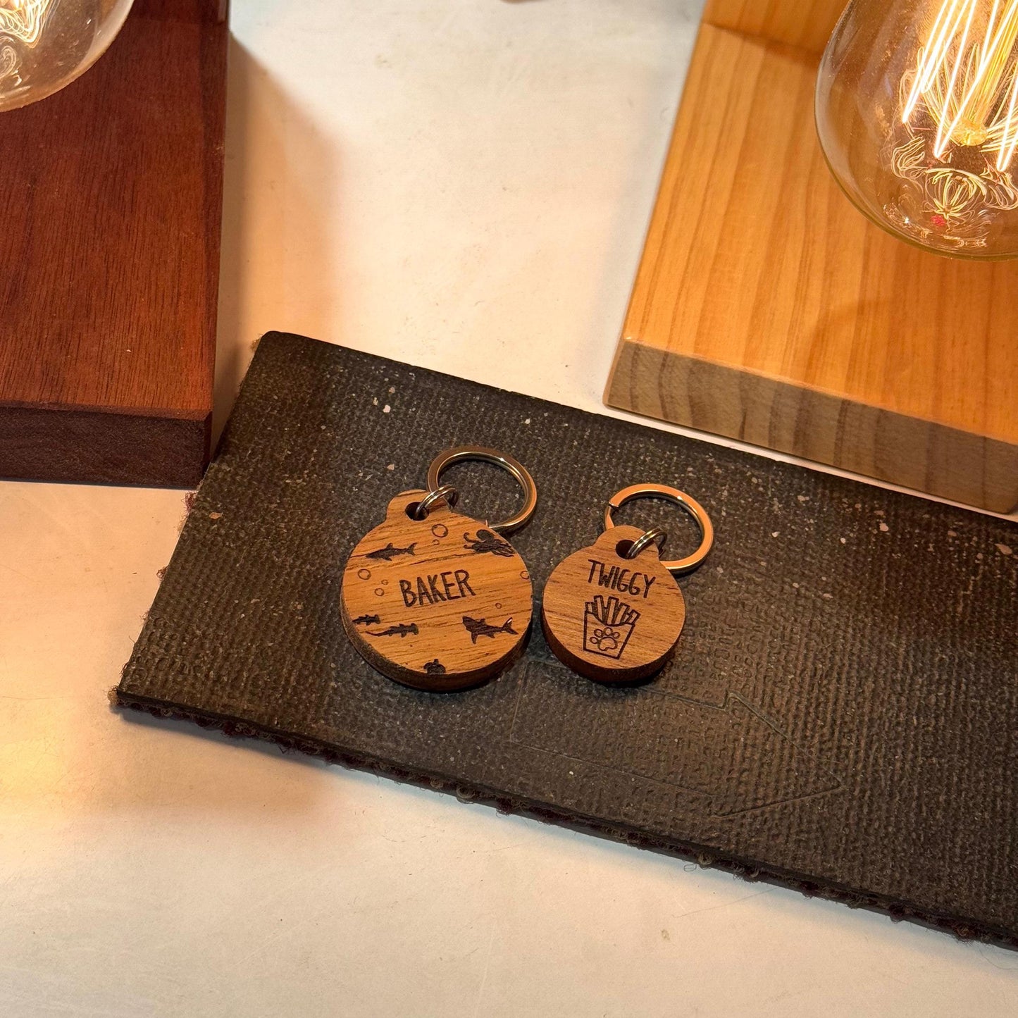 Teak | Pet Tag | Round